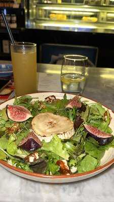 ‪jones The Grocer - Dusit Thani Hotel‬