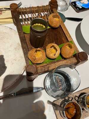 ‪ushna Restaurant‬