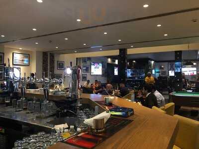 ‪le Meridien Village Terrace‬