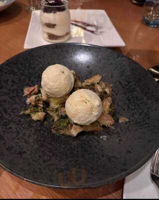 ‪the Beach House‬