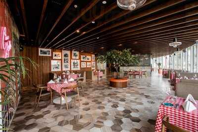 ‪trattoria By Cinque‬