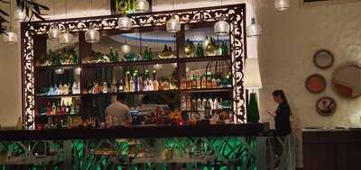 ‪olives - One And Only Royal Mirage‬