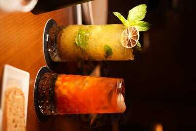 ‪porterhouse Steaks & Grills‬