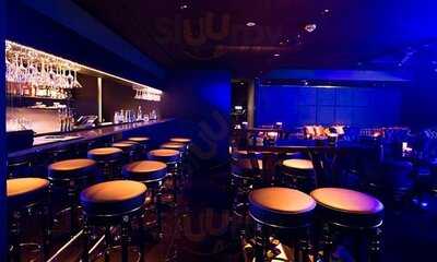 ‪q's Bar And Lounge‬