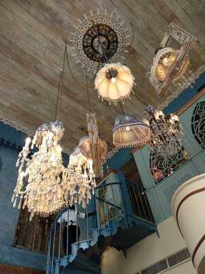 ‪shakespeare And Co. Al Zorah‬