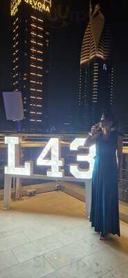 ‪level 43 Sky Lounge‬