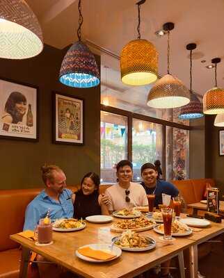 ‪mango Tree Thai Bistro Jbr‬