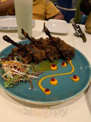 ‪purani Dilli Sheikh Zayed Road‬