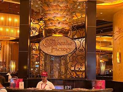 ‪the Cheesecake Factory‬