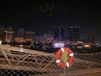 مطعم ومقهى الفنر - فيستيفال سيتي