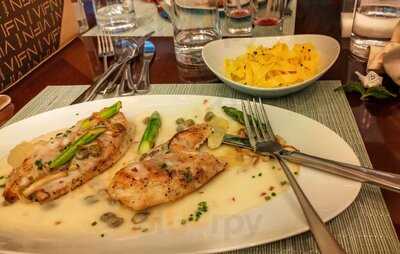 ‪caravan At The Ritz-carlton, Dubai‬