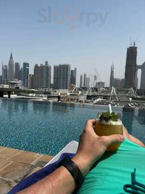 ‪lookup Rooftop Bar‬