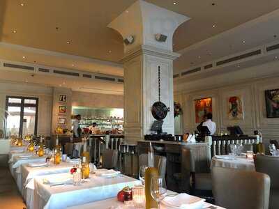 ‪lpm Restaurant & Bar‬