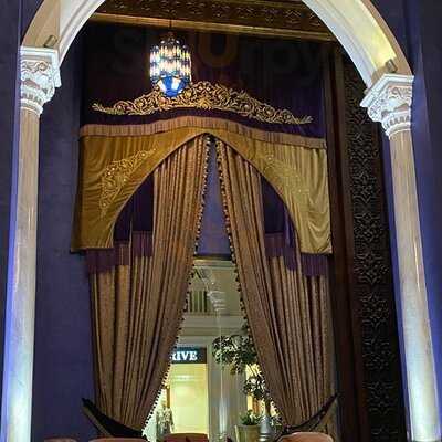 ‪al Nafoorah - Jumeirah Zabeel Saray‬