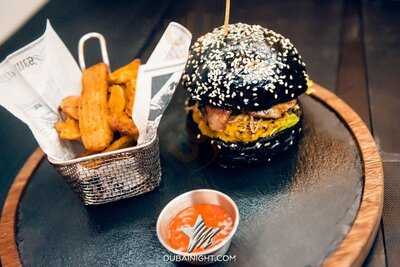 ‪bridgewater Tavern‬