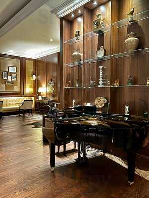 ‪world Cut Steakhouse‬