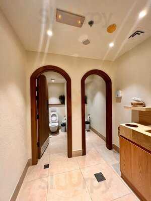 ‪taverna Greek Kitchen‬