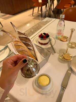 ‪aspen By Kempinski‬