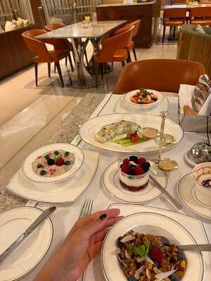 ‪aspen By Kempinski‬