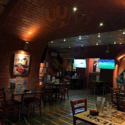 ‪the Underground Pub‬