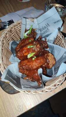 ‪the Underground Pub‬