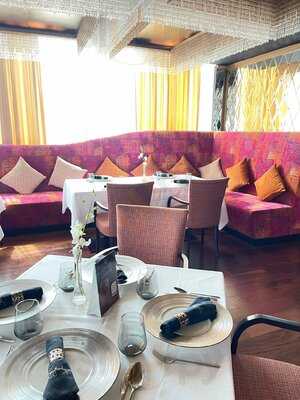 ‪signature By Sanjeev Kapoor‬