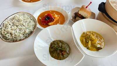 ‪signature By Sanjeev Kapoor‬