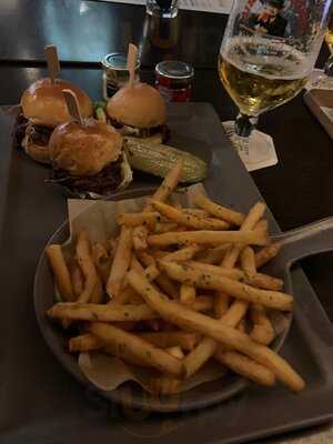 ‪observatory Bar & Grill‬