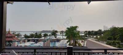 ‪the Lotus Lounge‬