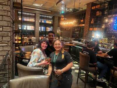 ‪jb's Gastropub‬