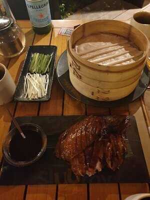 ‪zhen Wei Dim Sum & Pan Asian Cuisine‬