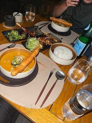 ‪zhen Wei Dim Sum & Pan Asian Cuisine‬