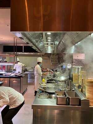 ‪zhen Wei Dim Sum & Pan Asian Cuisine‬