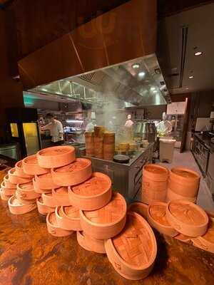 ‪zhen Wei Dim Sum & Pan Asian Cuisine‬