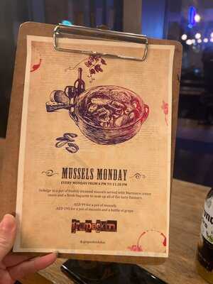 ‪grapeskin Grape Bar And Kitchen‬