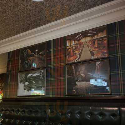 ‪the Rose And Crown Dubai‬