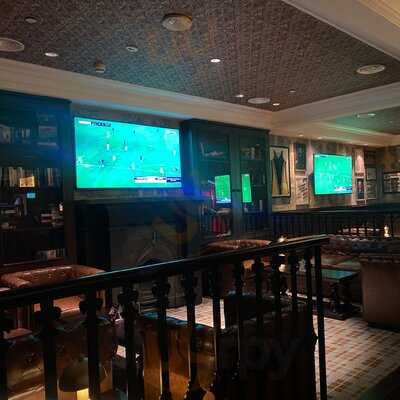 ‪the Rose And Crown Dubai‬