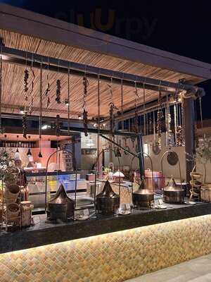 ‪bab Al Shams Dining & Bars‬