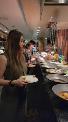 ‪flavours On Two‬