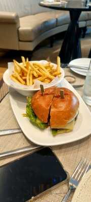 ‪the Restaurant At Address Boulevard‬