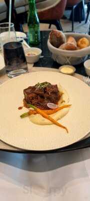 ‪the Restaurant At Address Boulevard‬