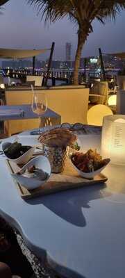 ‪the Jetty Lounge‬