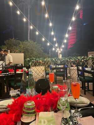 ‪d&a - Dhow And Anchor‬