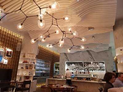 ‪intersect By Lexus - Dubai‬