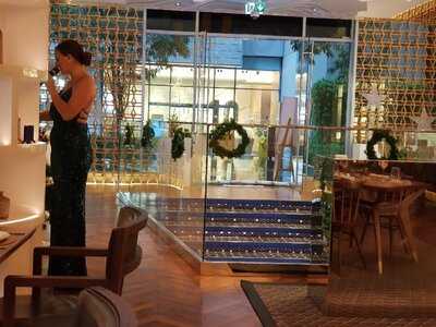 ‪intersect By Lexus - Dubai‬