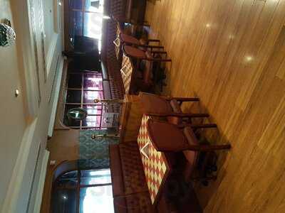 ‪sherlock Holmes English Pub‬