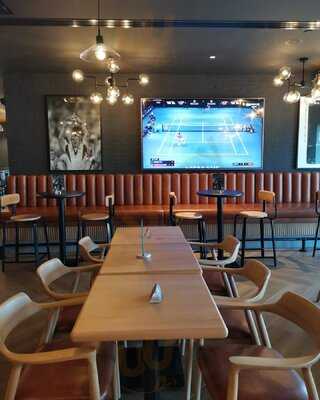 ‪icon Bar & Lounge‬