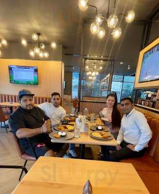 ‪icon Bar & Lounge‬