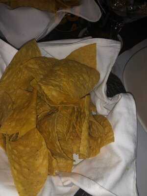 ‪loca Restaurant & Bar‬