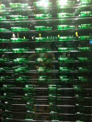 ‪loca Restaurant & Bar‬